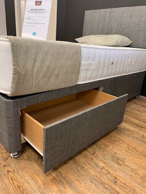 Drawer options for Hampton, Standard and Deluxe bases.